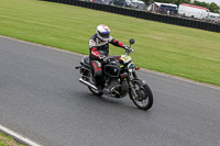 Vintage-motorcycle-club;eventdigitalimages;mallory-park;mallory-park-trackday-photographs;no-limits-trackdays;peter-wileman-photography;trackday-digital-images;trackday-photos;vmcc-festival-1000-bikes-photographs